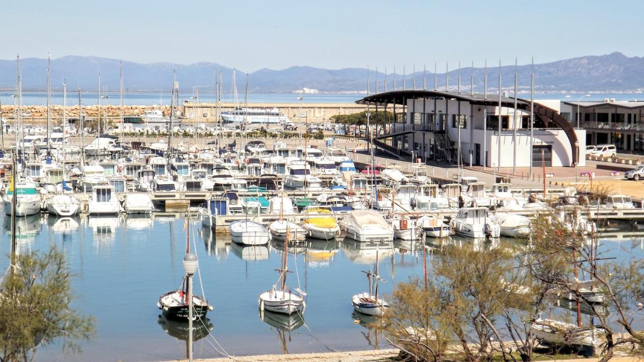 Apartaments Club Nautic L'Escala Exterior photo